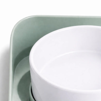 Gamelle double chat - Garélis : détail bol Blanc Perle et support Vert Sauge - AstuceChat