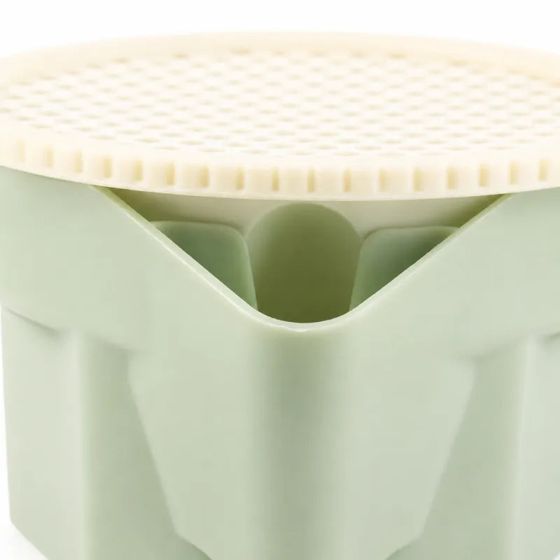 Herbe a chat en pot - Axpot : détail trop-plein triangulaire - AstuceChat